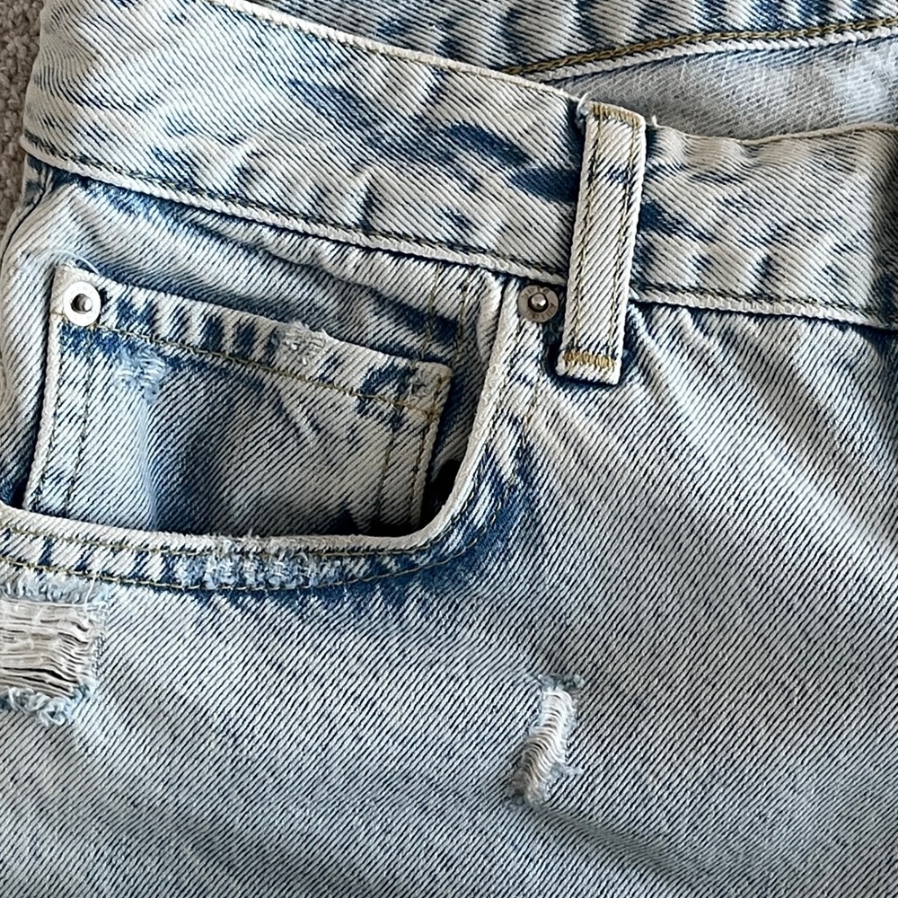 Anine Bing Jeans. Distressed Light Blue Boyfriend Jeans, Like New. - Picture 5 of 13